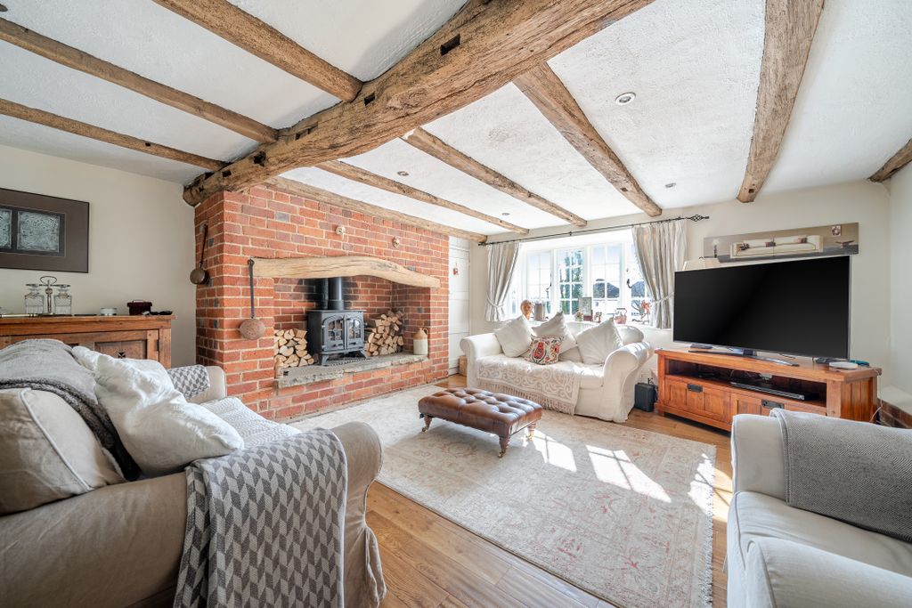 Property photo 2 of 8 Sitting Room