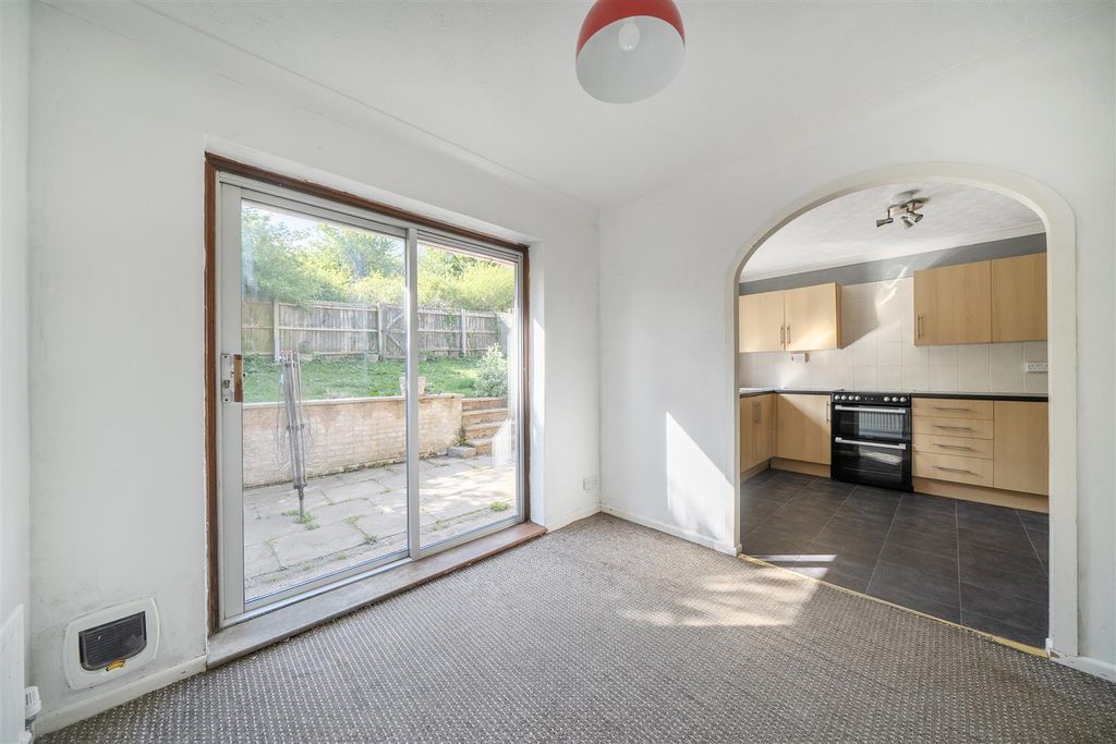 Property photo 3 of 17 Kitchen/Dining
