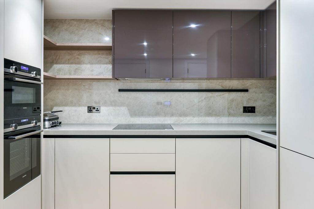 Property photo 3 of 14 Image