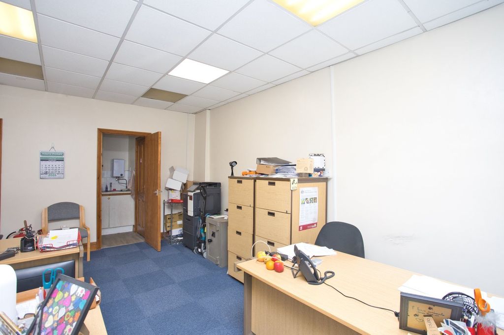 Property photo 2 of 10 Picture No. 01