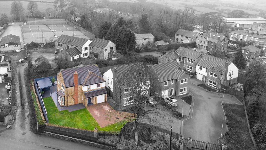 Property photo 3 of 53