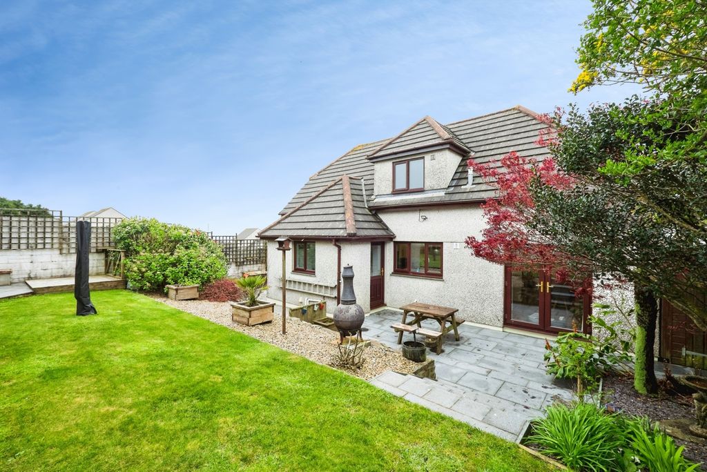 Property photo 3 of 18 Pbox-Img.Jpg