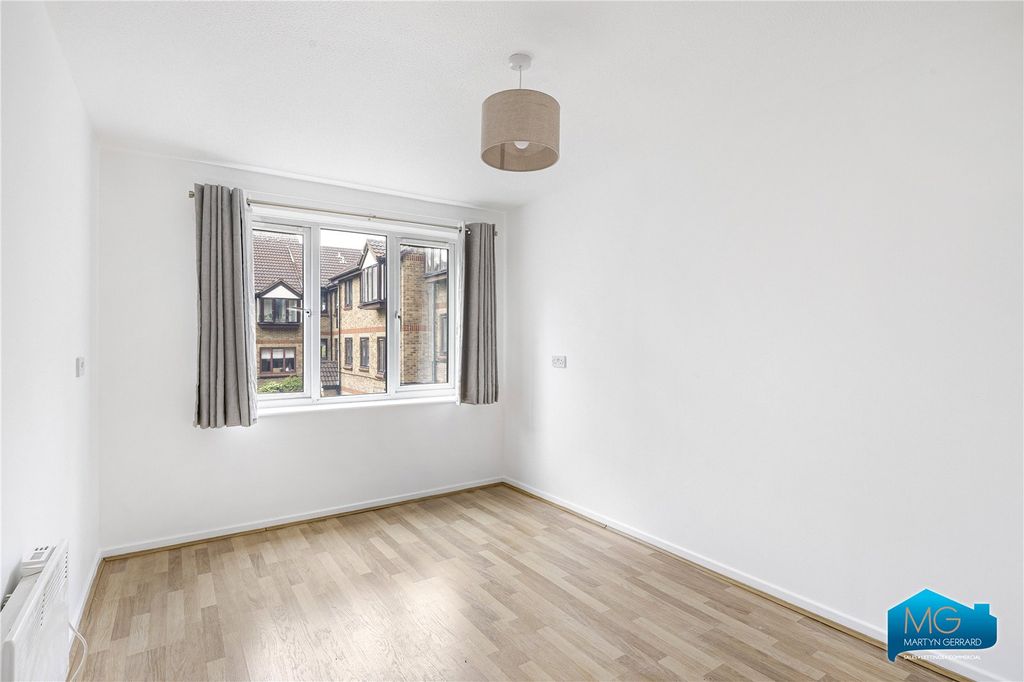 Property photo 3 of 19 Picture No. 11