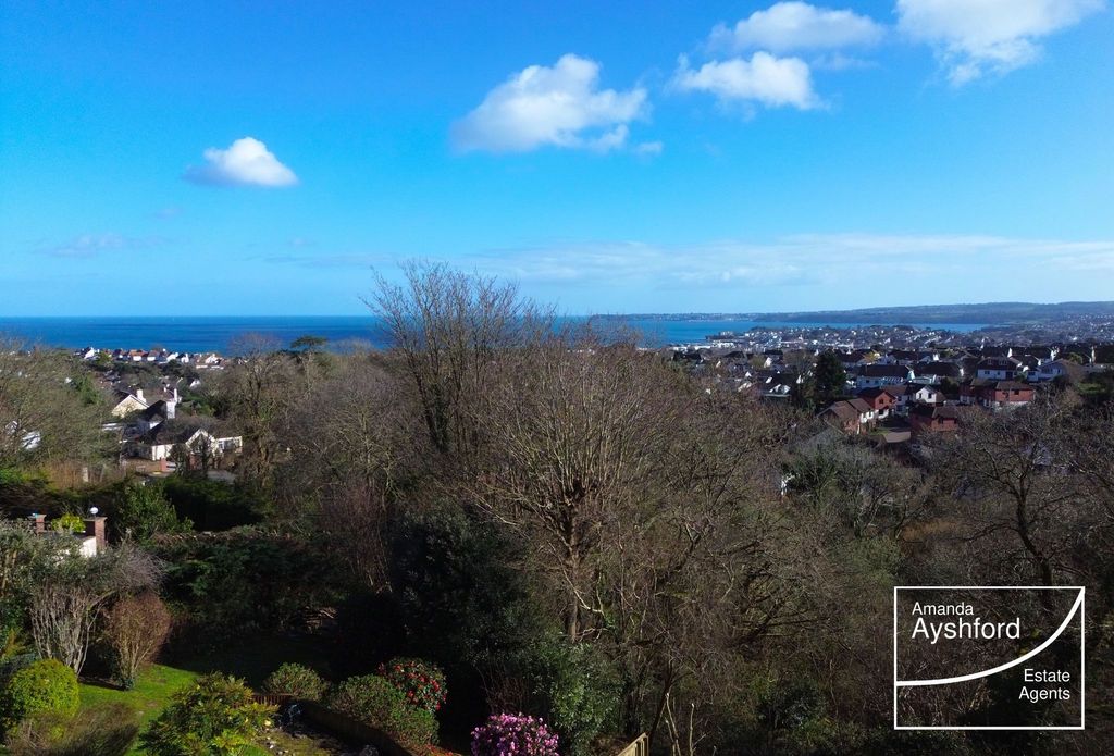 Property photo 2 of 38