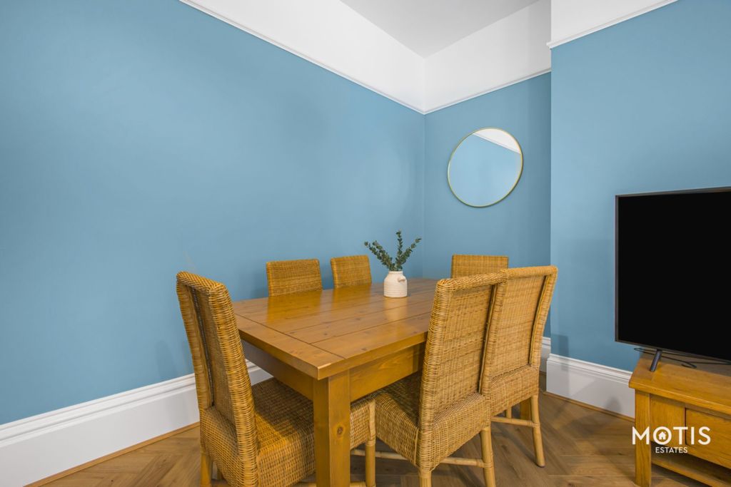 Property photo 3 of 14 Photo 3