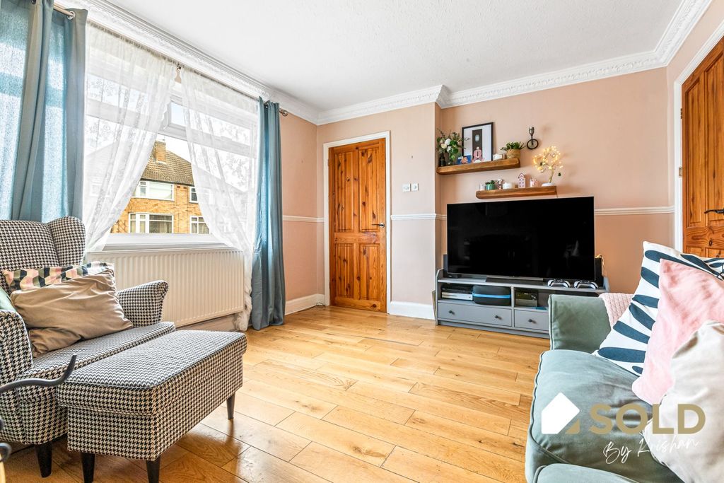 Property photo 3 of 30