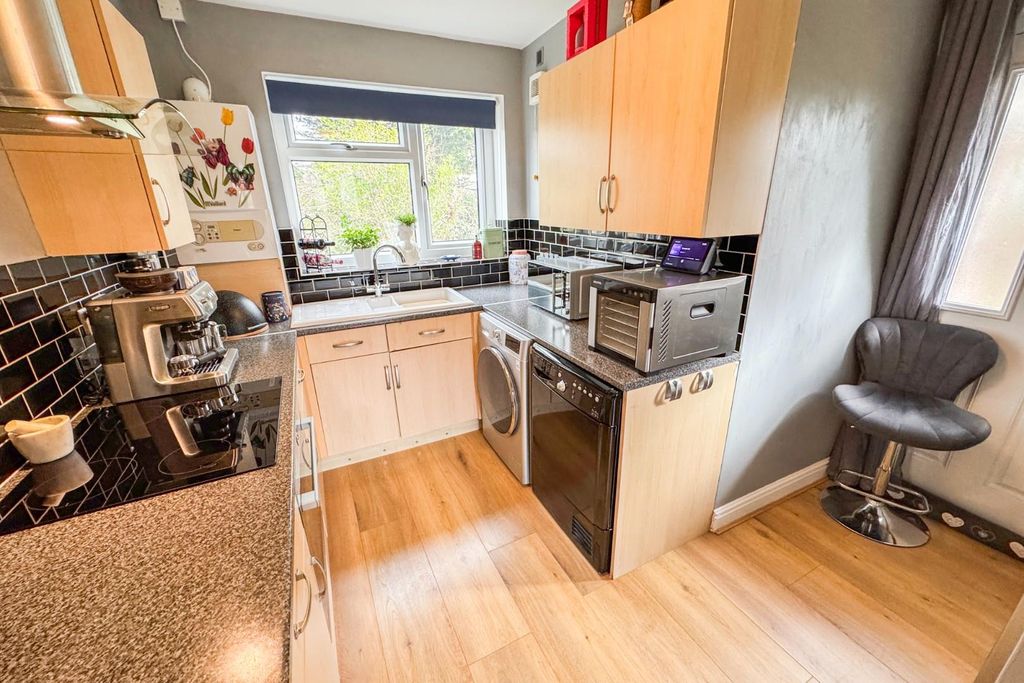 Property photo 3 of 18 3.Jpg