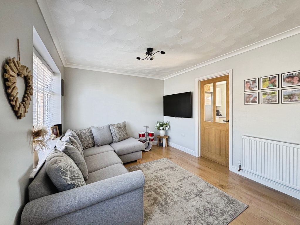 Property photo 2 of 28 5192552