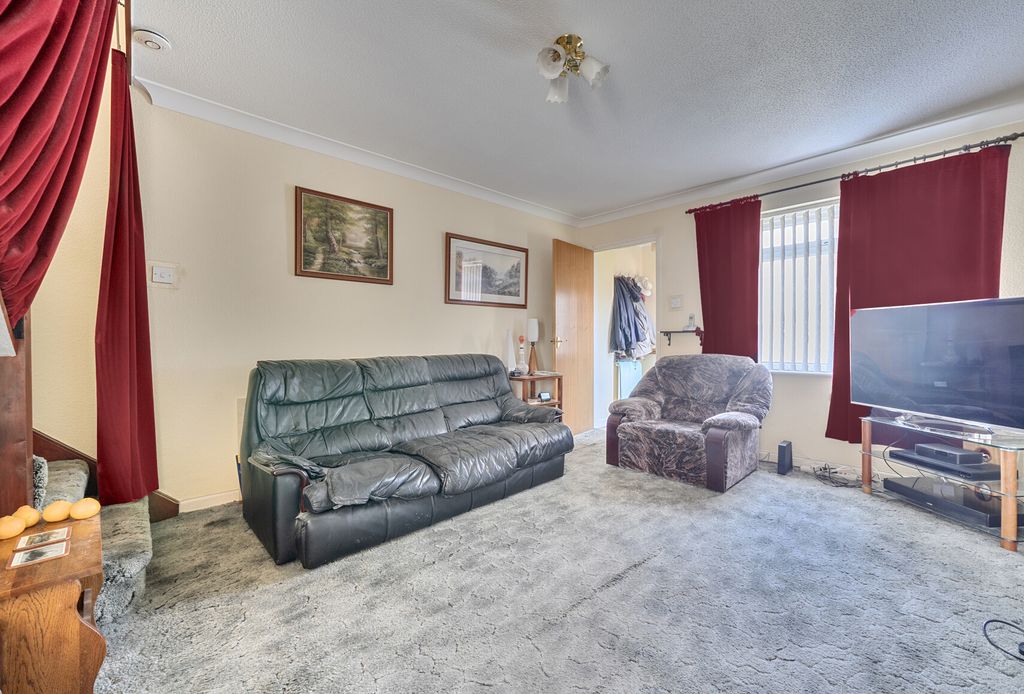 Property photo 2 of 21 1463341-13-6A0F17...