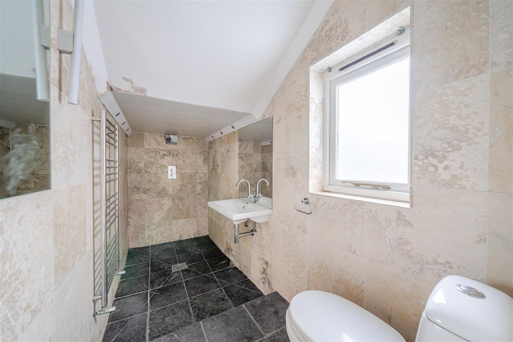 Property photo 3 of 19 1415118-3-69959502d6270.Jpg