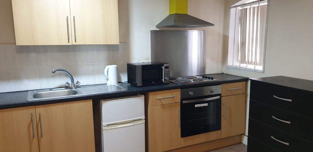 Property photo 1 of 4