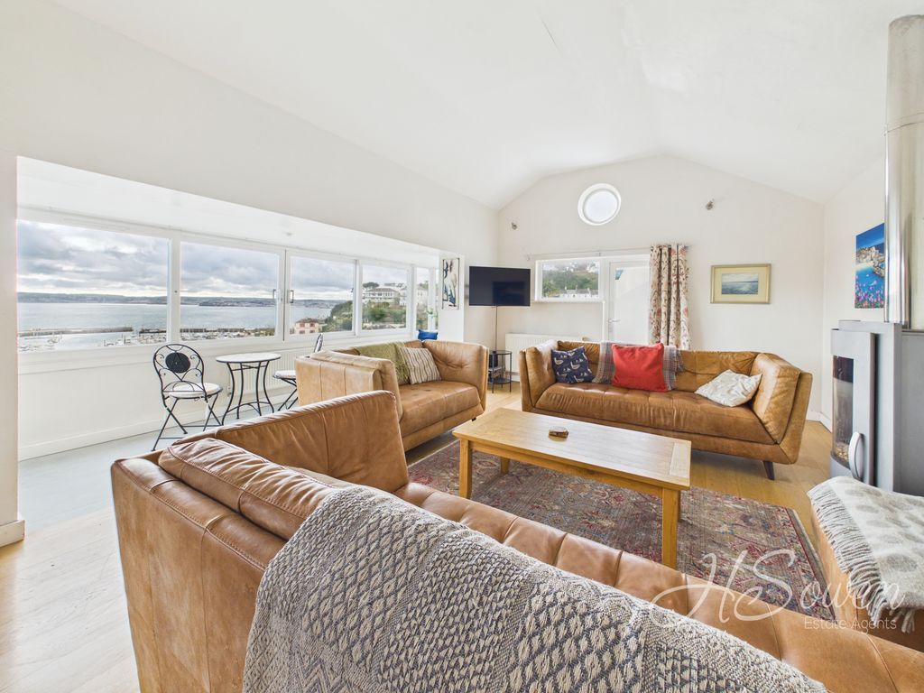 Property photo 2 of 35 Photo 49