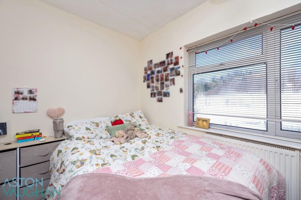 Property photo 3 of 9 4633412