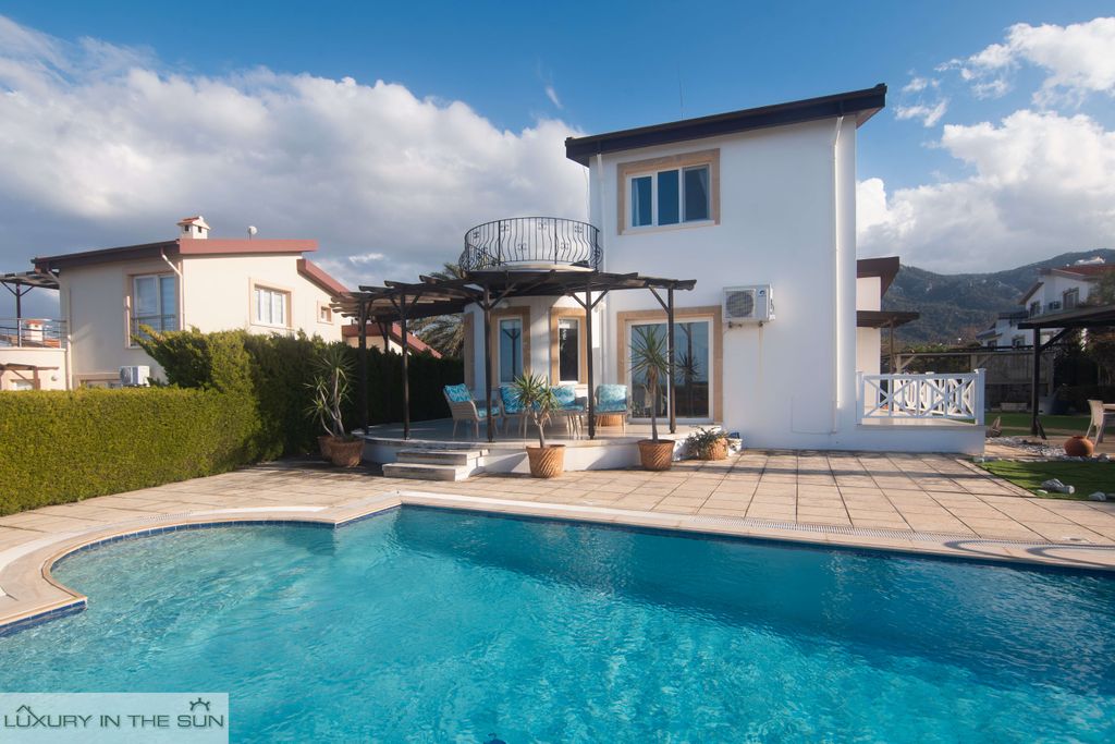 Property photo 2 of 25 Private Oasis Of 3 Bedroom Traditional-Style Detached Villa In Kucuk Erenkoy, East Of Kyrenia Image No 2