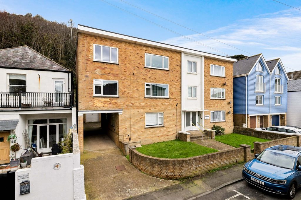 Property photo 1 of 13