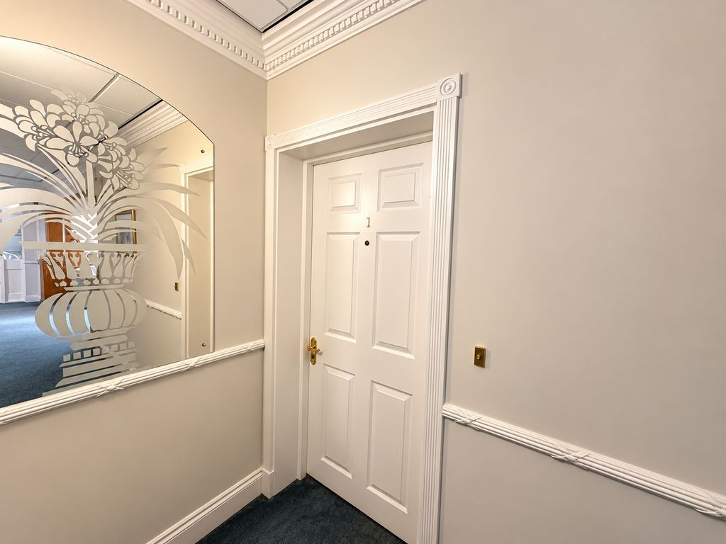 Property photo 3 of 12 Picture No. 11