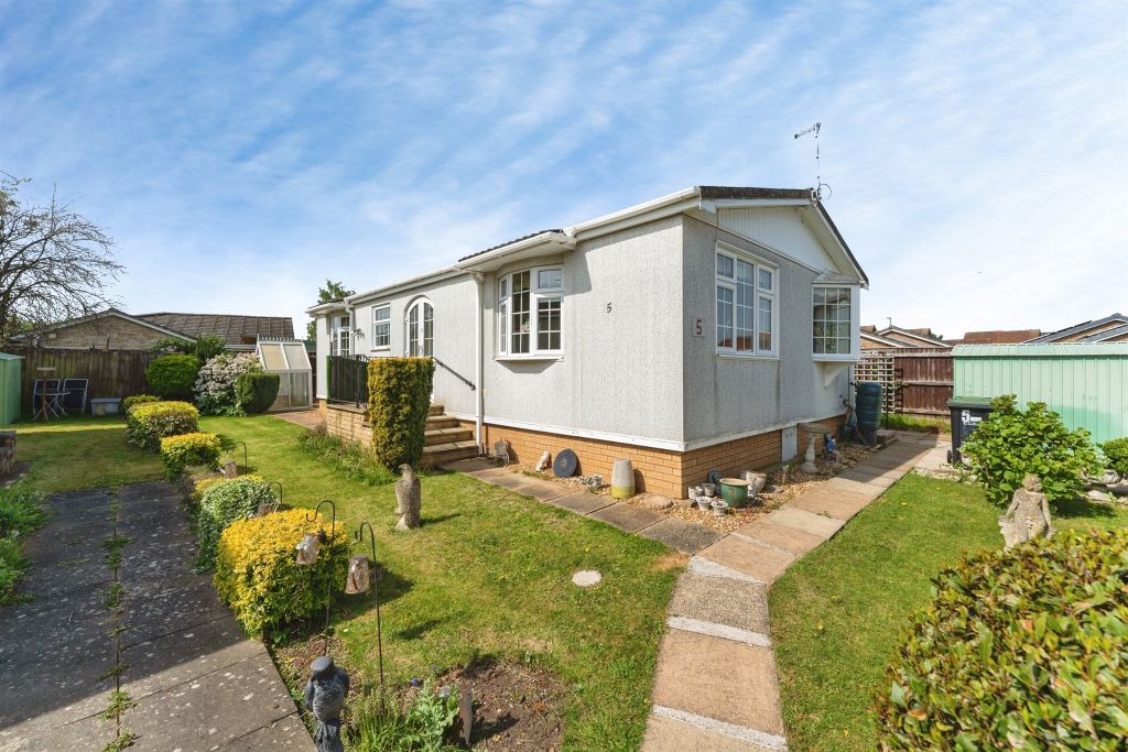 Property photo 1 of 16