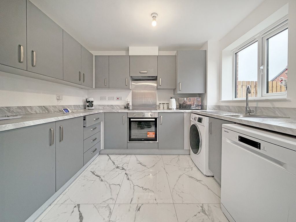 Property photo 3 of 25