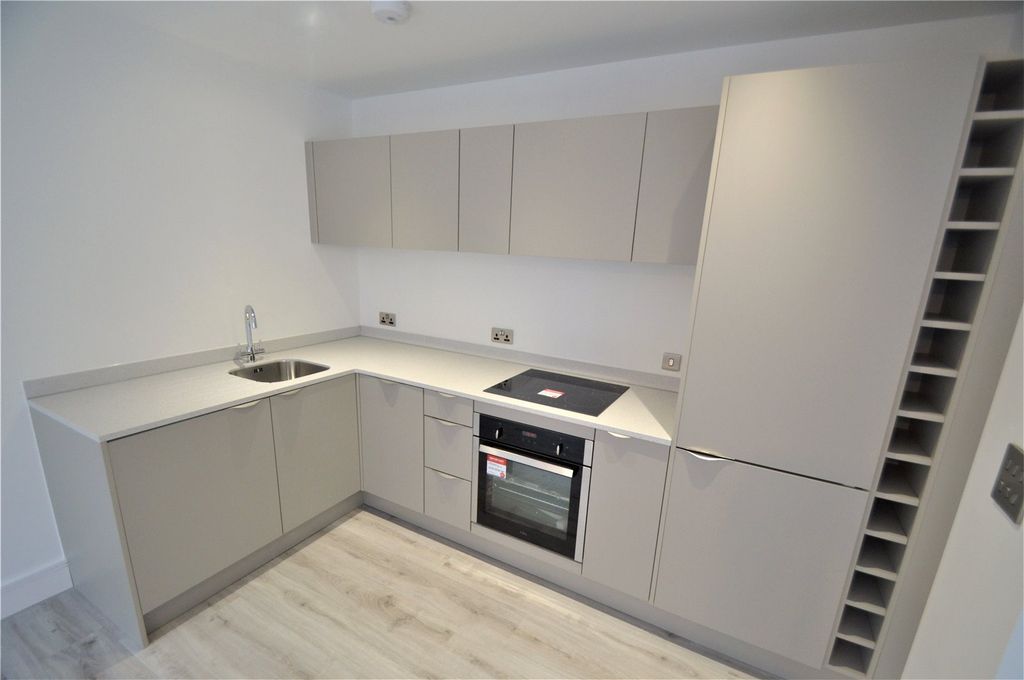 Property photo 2 of 8 Picture No. 07