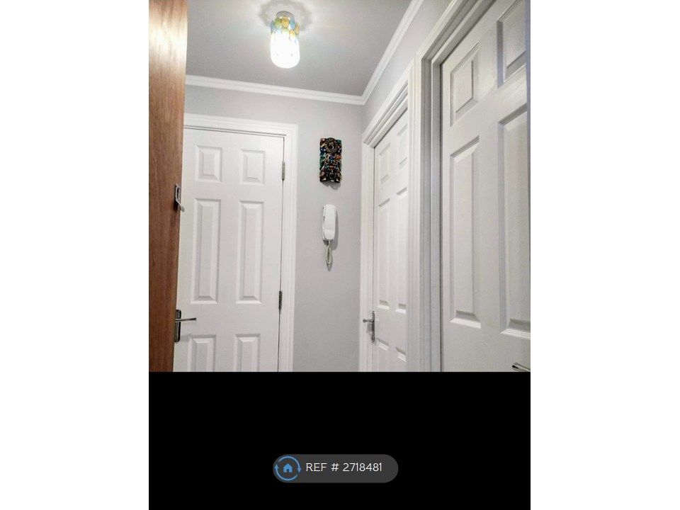 Property photo 2 of 10 Entry Way