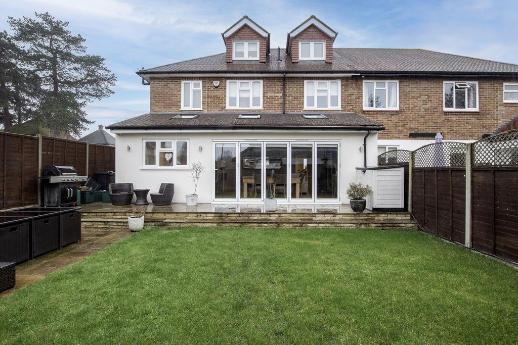 Property photo 1 of 34