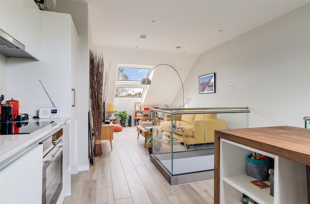 Property photo 2 of 17 Img (16).Jpg