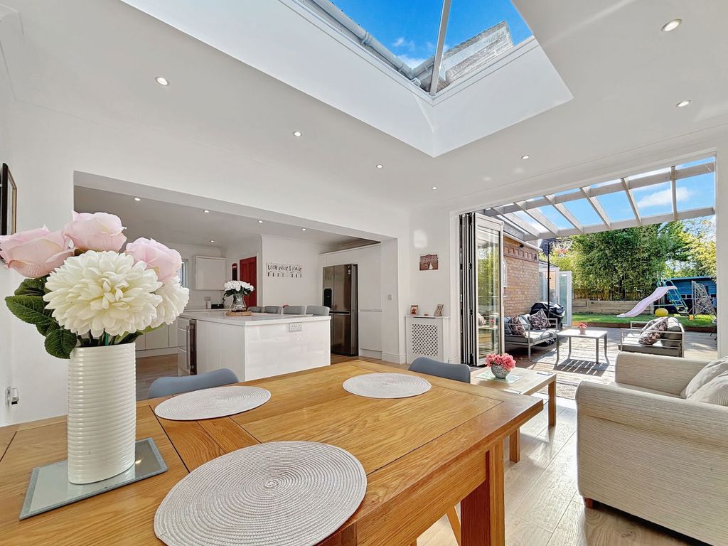 Property photo 3 of 22