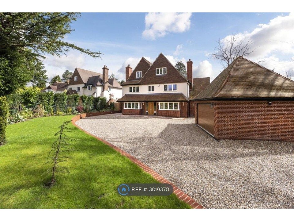 Property photo 1 of 28 Sandemans' Front View