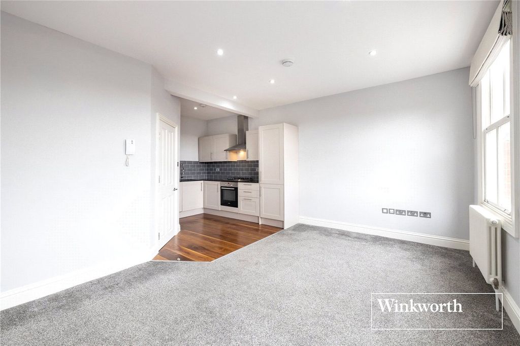 Property photo 3 of 11 Picture No. 02