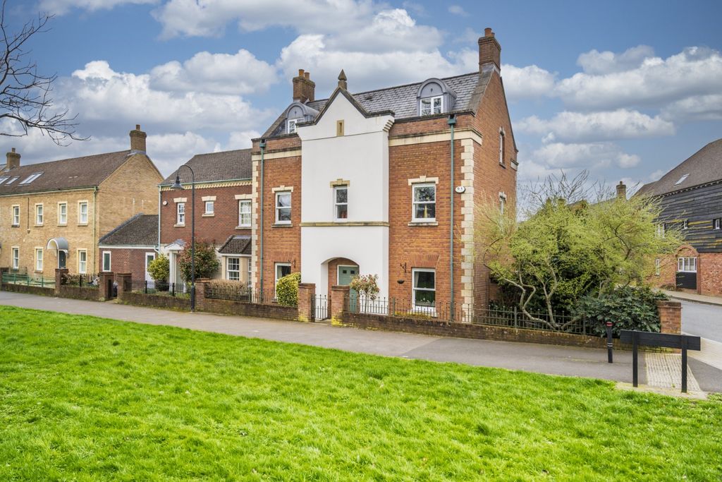 Property photo 1 of 33 Dsc_5959-Edit