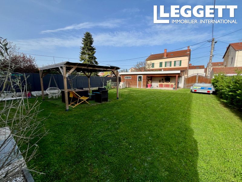 Property photo 2 of 10