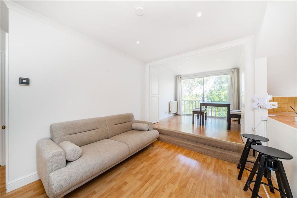Property photo 3 of 8