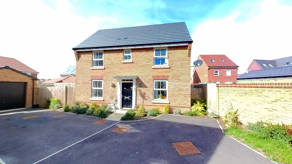 Property photo 1 of 16 Front