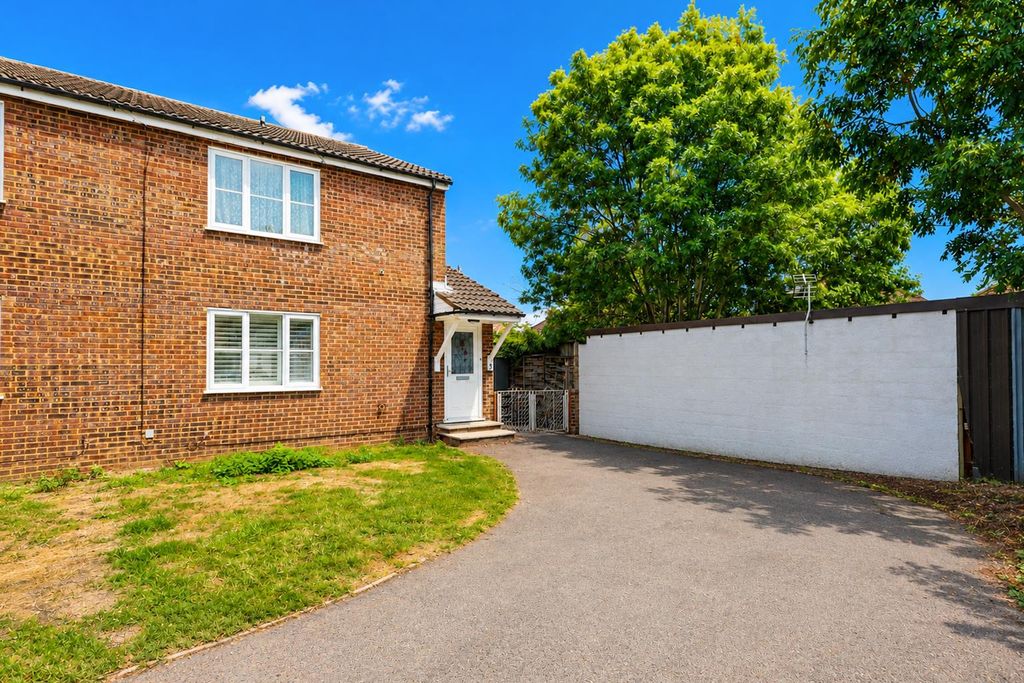 Property photo 1 of 8