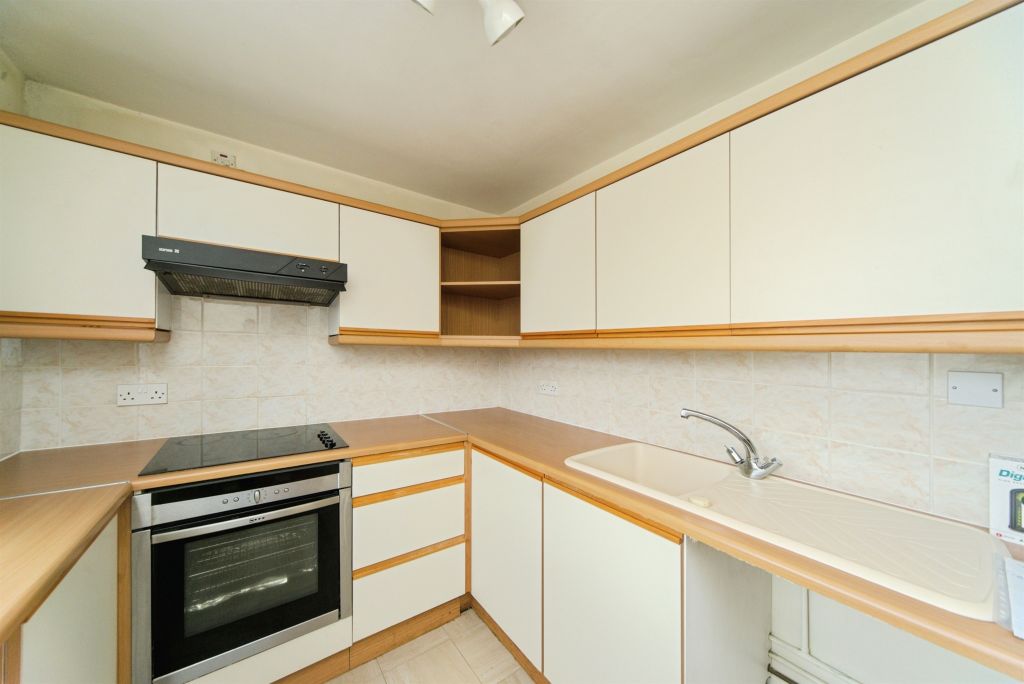 Property photo 3 of 15
