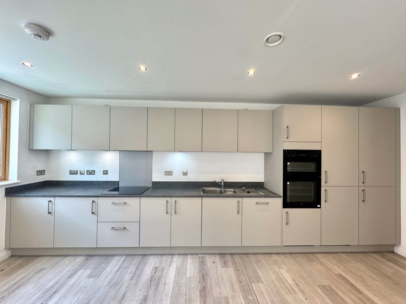 Property photo 2 of 9 Photo 7