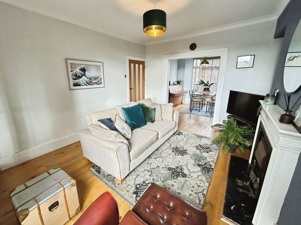 Property photo 3 of 29