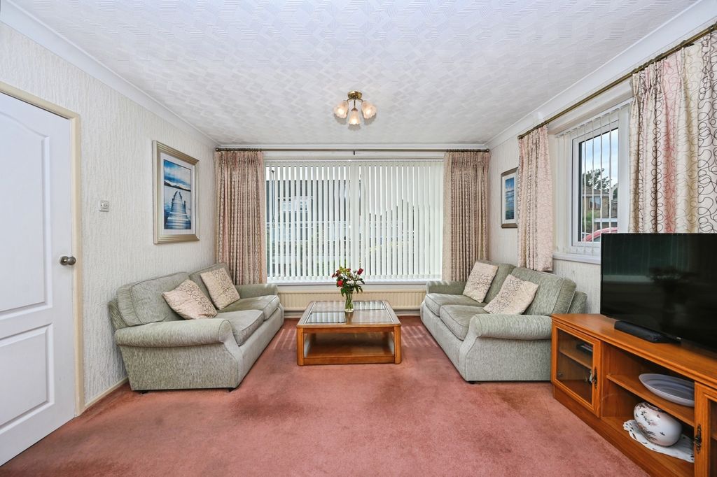 Property photo 2 of 17 Living Room
