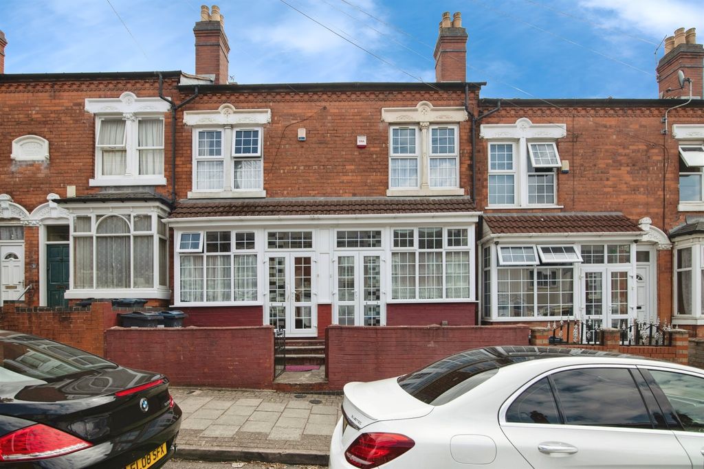Property photo 1 of 17