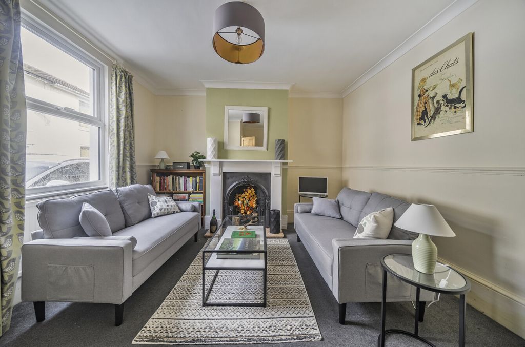 Property photo 2 of 21 1355284-2-68c3Ed2...