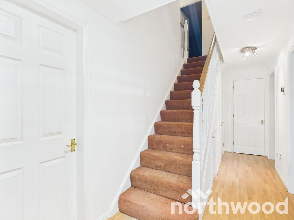 Property photo 3 of 28