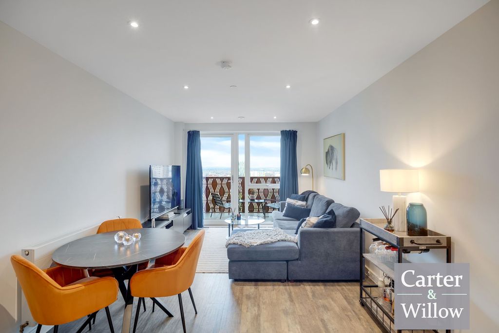 Property photo 3 of 13