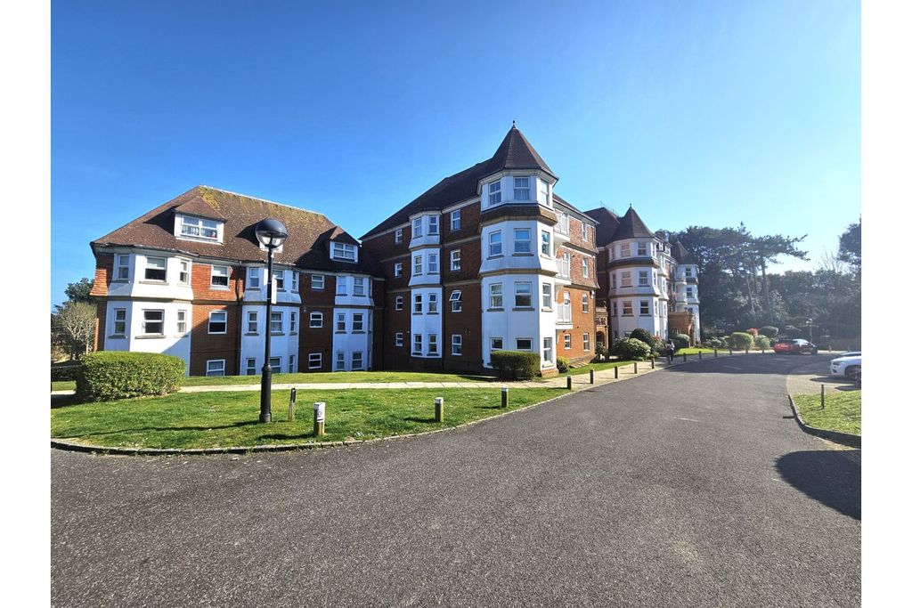 Property photo 2 of 14 Site Rear