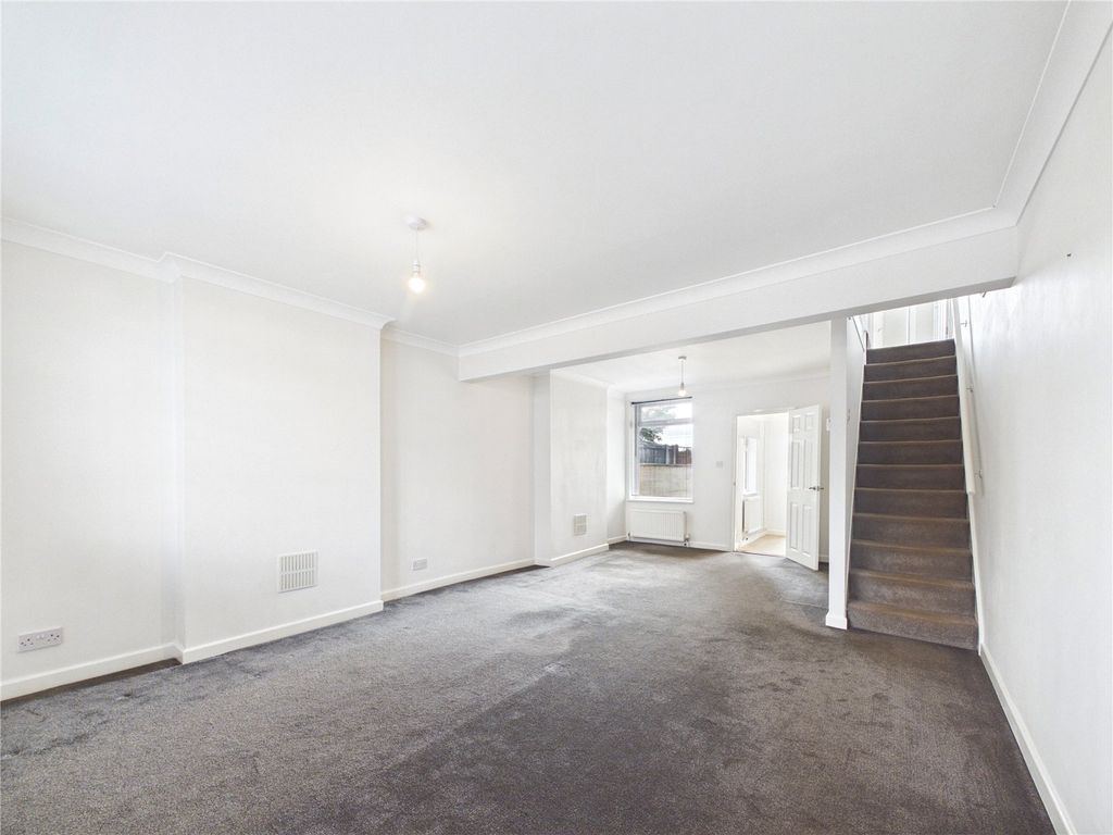 Property photo 2 of 12 Picture No. 01