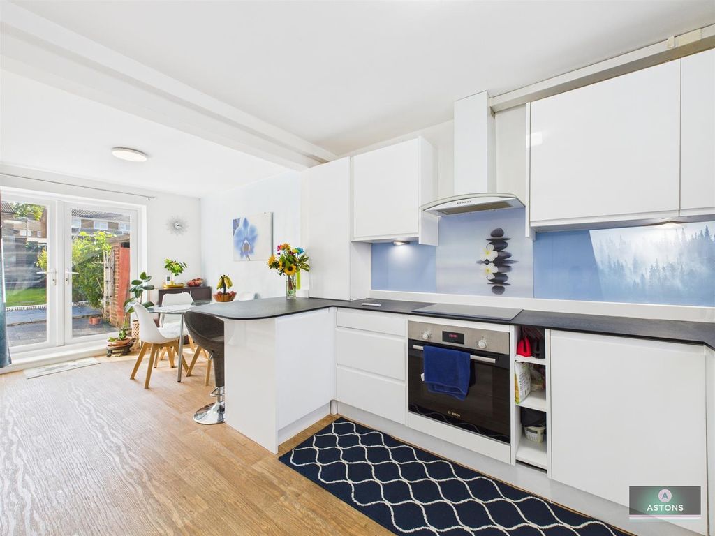 Property photo 3 of 22 Kitchen/Dining Room