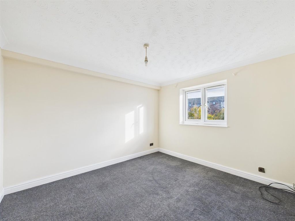 Property photo 3 of 18 Cam03604G0-Pr0183-Still003.Jpg