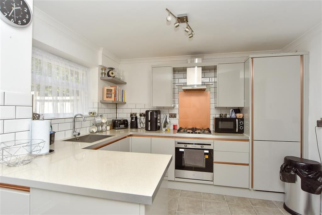 Property photo 2 of 10 Kitchen/Diner