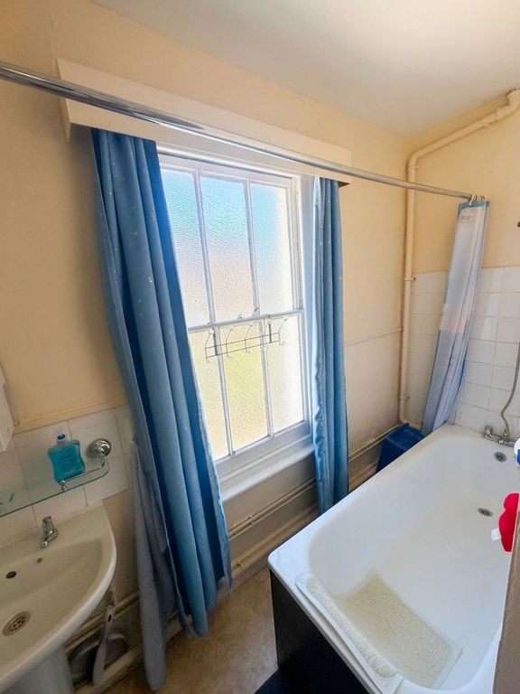 Property photo 2 of 4