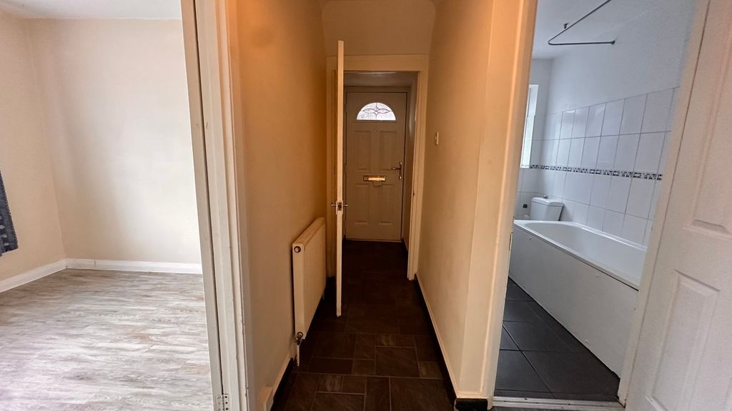 Property photo 2 of 9 Porch - Hallway