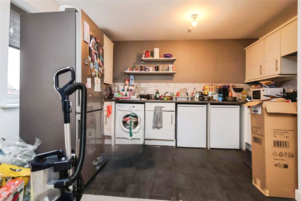 Property photo 3 of 8 Picture No. 06